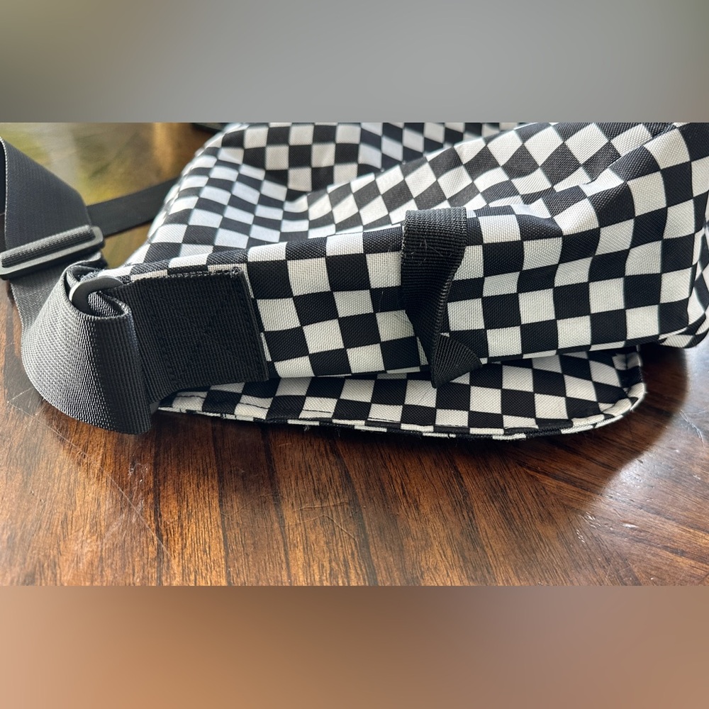 Dickies Checkered Messenger Bag Flap Front Hook & Loop Closure Adjustable Strap - Picture 8 of 16